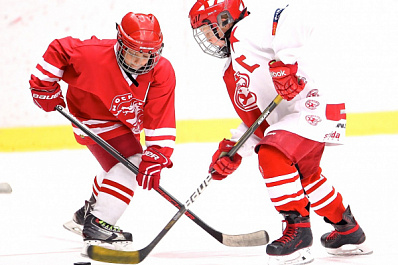 В Самаре состоялся детский хоккейный турнир "Первая шайба"