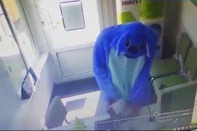 В Тольятти ростовые куклы совершали вооружённые налеты