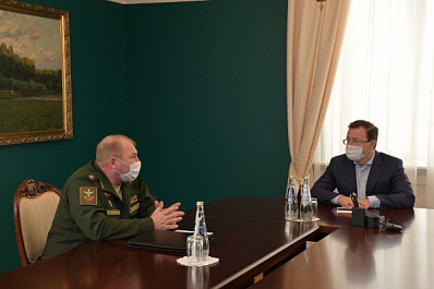 Дмитрий Азаров провел встречу с командармом Андреем Колотовкиным