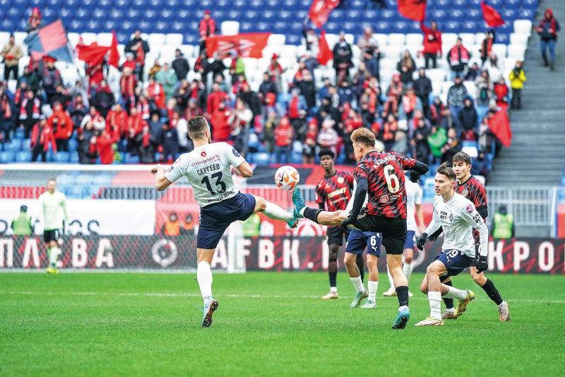 Выполнили предсезонную программу: "Крылья Советов" и "Акрон" сыграли в закрытом режиме, готовясь к дерби