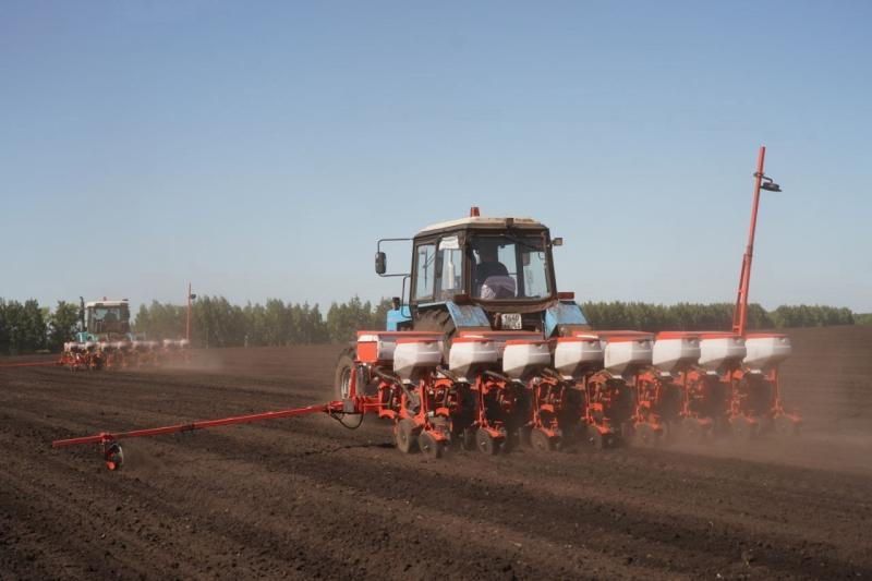 Антон Емельяненко оценил сельхозпотенциал Челно-Вершинского района