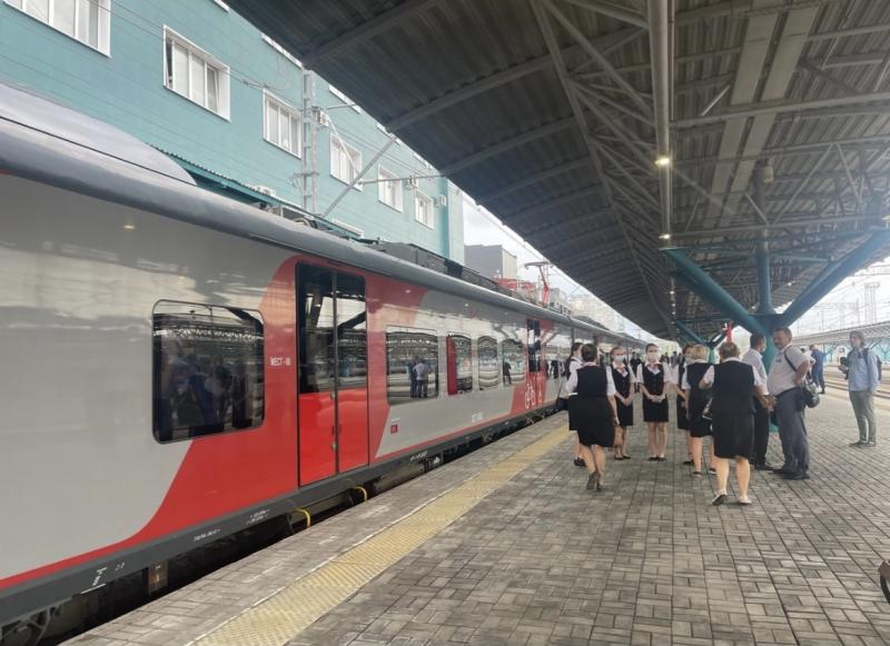 В Беларусь на туристическом поезде прибыли первые гости из России
