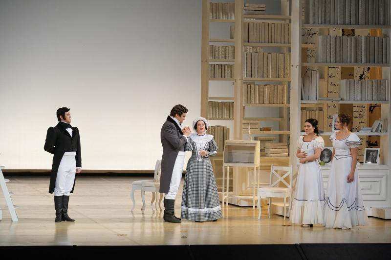 "Евгения Онегина" и еще два спектакля в самарской опере сопроводят тифлокомментариями