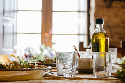 Эксперты назвали топ-5 масел для салатов