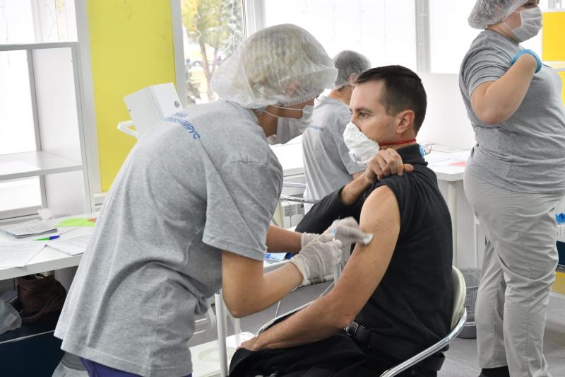 В Самарской областной библиотеке проходит единый день вакцинации
