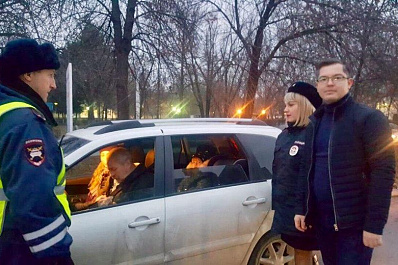 Сотрудники ГИБДД провели рейд по выявлению несознательных водителей-родителей