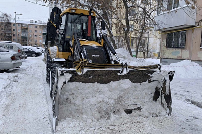 Воскресник по-самарски: как борются со снежными завалами в разных районах города