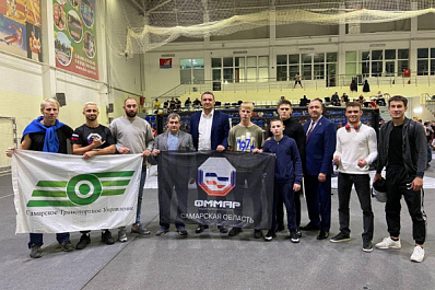 Самарские борцы ММА привезли кипу столичных медалей