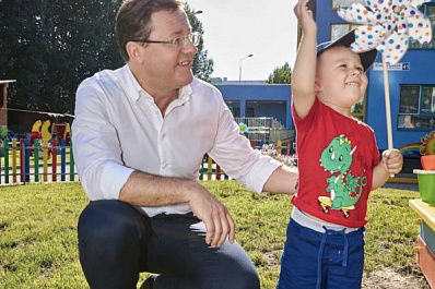 Дмитрий Азаров: мне понятны волнения родителей за детей