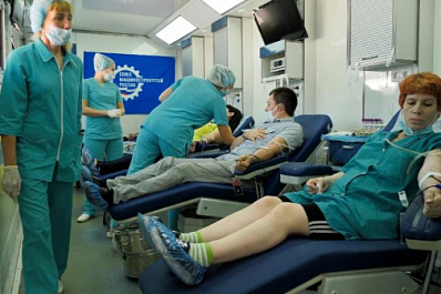 В Самаре сотрудники крупных предприятий стали донорами крови