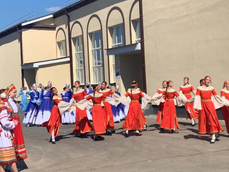 В Международный день танца жители Самарской области принимают участие в акции "Культурный хоровод"