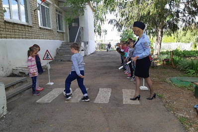 В Самарской области дошкольникам рассказали правила ПДД