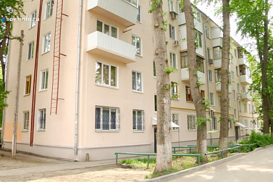 В Самаре обновили фасад многоэтажки на улице Гагарина