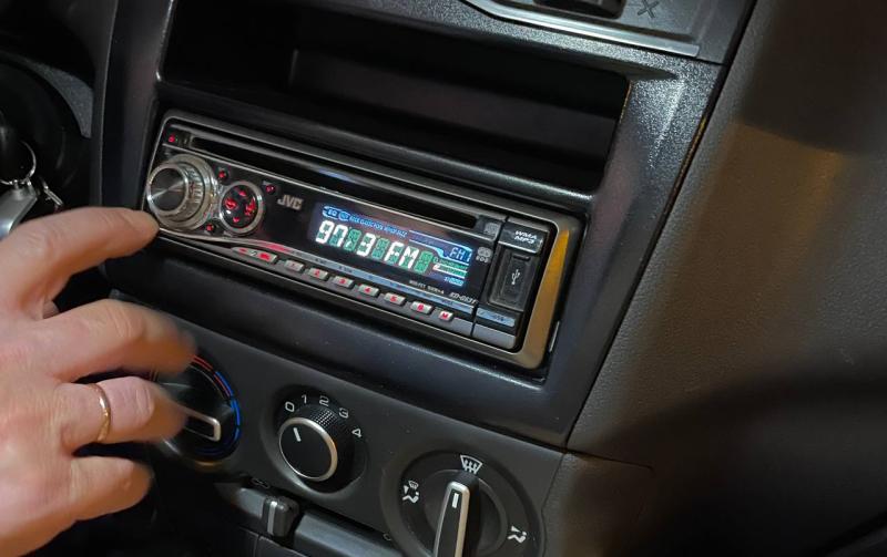 Полиция проверяет инцидент с вооруженной пассажиркой такси в Самарской области