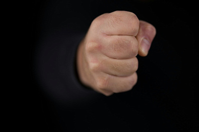 В Кировском районе Самары мужчина насмерть избил соседа из-за мусора