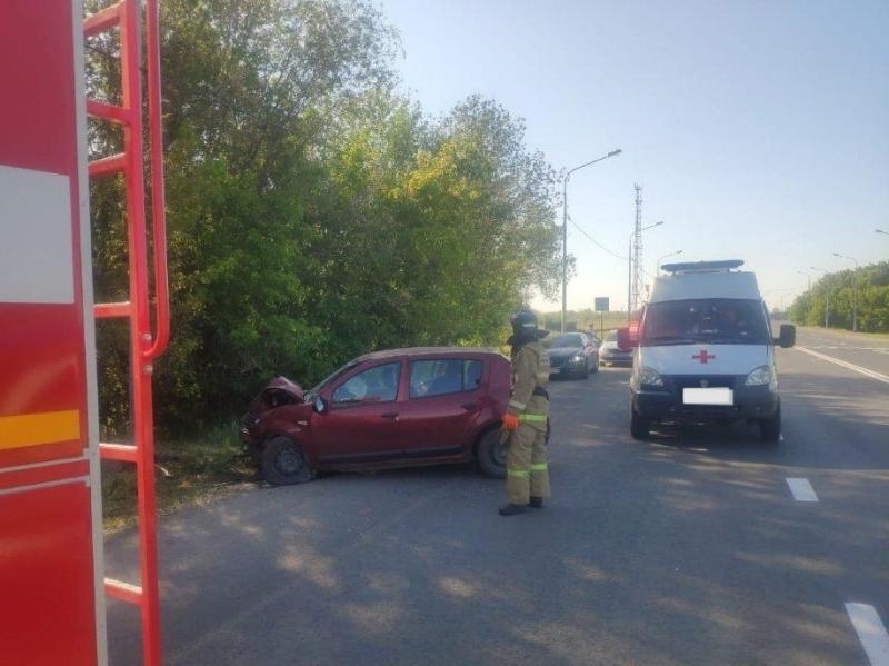 В Самарской области два человека оказались в больнице после ДТП 30 мая