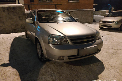 5-летнего ребенка, выскочившего из-за припаркованного автомобиля, сбили в Самарской области