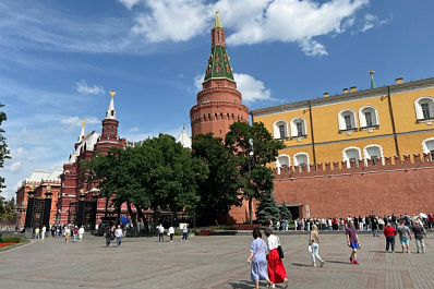 Самарцев приглашают прогуляться по Москве в VR-очках и попробовать ледяной чай