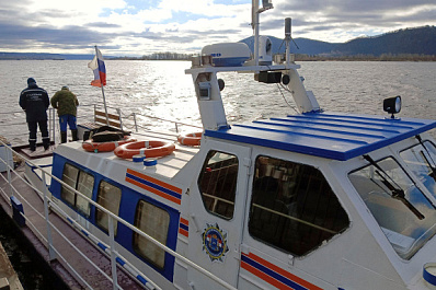 В Самарской области спасатели достали со дна Волги тело мужчины