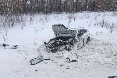 В Самарской области в ДТП погиб человек, пятеро пострадали
