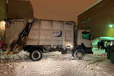 В Самаре мусоровоз насмерть задавил пожилую женщину