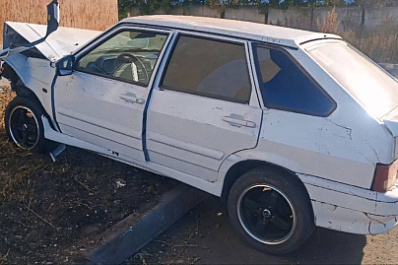 В Самарской области "четырнадцатая" влетела в трехэтажку