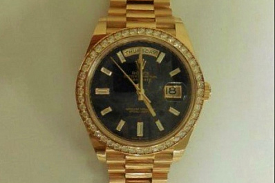 Самарские таможенники изъяли у пассажира самолета часы Rolex за 6 млн рублей
