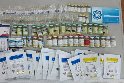 Тольяттинского фитнес-тренера подозревают в незаконном распространении стероидов