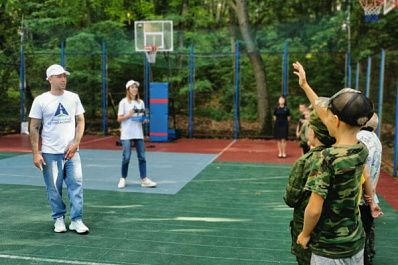 В Самарской области сотрудники ГАИ учили детей правильно переходить дорогу