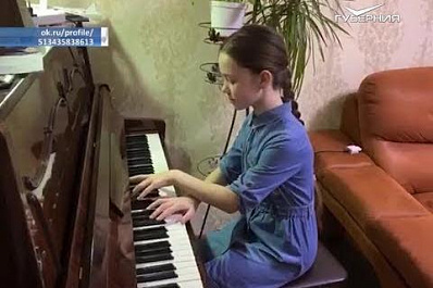 Жители Самарской области присоединяются к флешмобу #оставайтесьдома, запущенному Дмитрием Азаровым