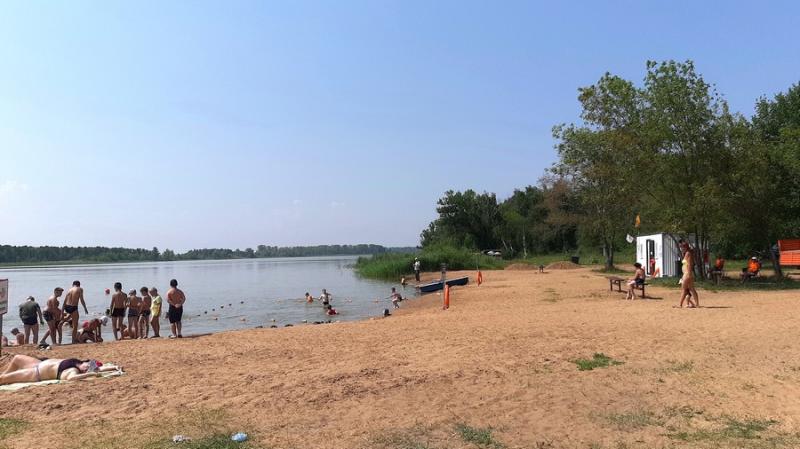 На озере Ильмень в Чапаевске официально начал работать пляж