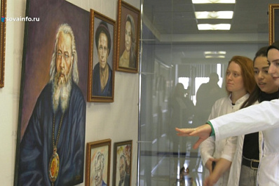 В Самаре открылась выставка картин пациента со стомой