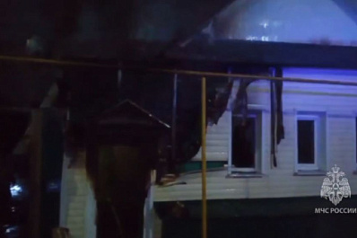 Два человека погибли во время пожара в частном доме в Сызрани