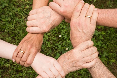 Многодетная семья Латыповых из Шенталинского района получила социальную выплату 