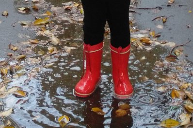 Держите ноги в тепле: врач дала советы для профилактики респираторных инфекций