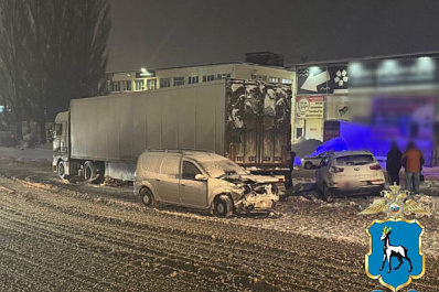 В Самаре подросток на "Калине" устроил массовое ДТП