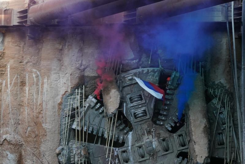 В Самаре 27 ноября завершилась проходка перегонных тоннелей на станции метро "Театральная"