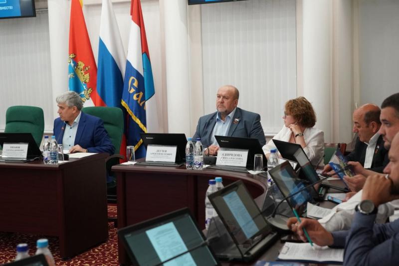 В Самаре выработали рекомендации по патриотическому воспитанию молодежи