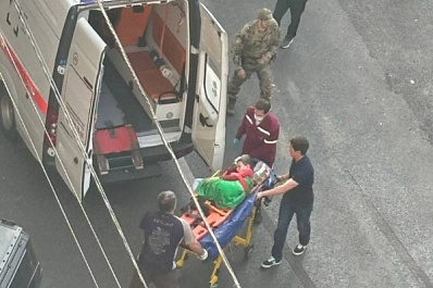 В Самаре сотрудники ОМОН помогли ребенку, пострадавшему в ДТП