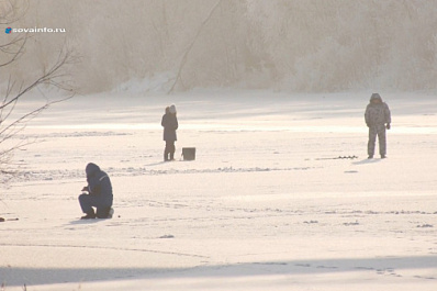 Самарским рыбакам напомнили правила поведения на льду