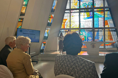 "Мужа надо слушать. Хотя бы первые 10 лет брака": в Самаре поздравили ветеранов семейной жизни