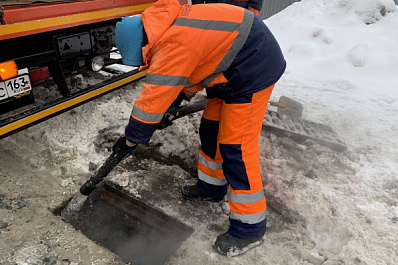В Самаре коммунальщики начали пролив дождеприемников