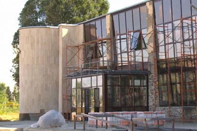 Ремонт дома культуры в Малой Малышевске завершат к началу осени 2021 года