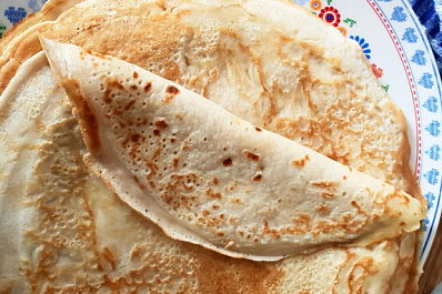 Специалисты рассказали, как выбрать качественные продукты к Масленице 