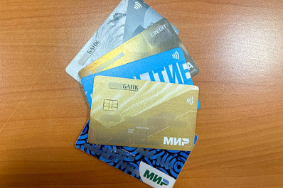 Девушка лишилась почти миллиона рублей, поверив фейковому 