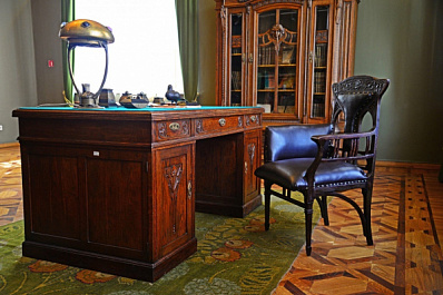 Дмитрий Азаров поздравил жителей Самарской области с Международным днём музеев