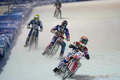  Тольяттинец Динар Валеев стал лучшим на чемпионате России по мотогонкам на льду 