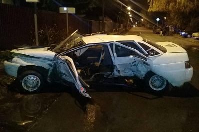 Тольяттинский водитель протаранил на перекрестке десятку с девушкой за рулем