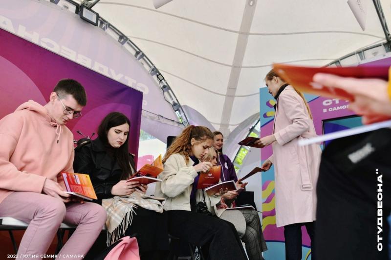 На Российской студенческой весне продолжает работу павильон "Минобрнауки России"