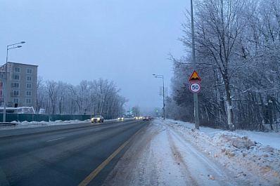 В Самаре до 50 км/час ограничили скорость транспорта на улице Демократической